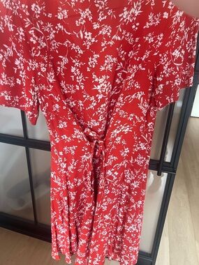 Dress Forum Red Floral Tie-Waist Dress